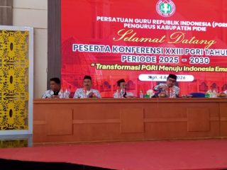 Terpilih Aklamasi di Konferensi XXIII, Dr. Ismet Pimpin PGRI Pidie 2025–2030