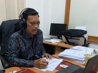 Keramba di waduk pusong dilihat dari aspek hukum administrasi