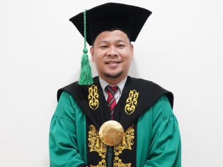 Menolak Cara Berpikir Saiful Mujani: Kritik Seruan Menjatuhkan Presiden Harus Diletakkan dalam Koridor Konstitusi