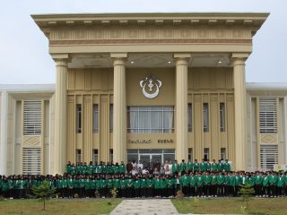 Pelantikan Akbar FH Unimal Ratusan Pengurus Ormawa dan Himpunan Magister, Satukan Langkah Menuju Fakultas Unggul